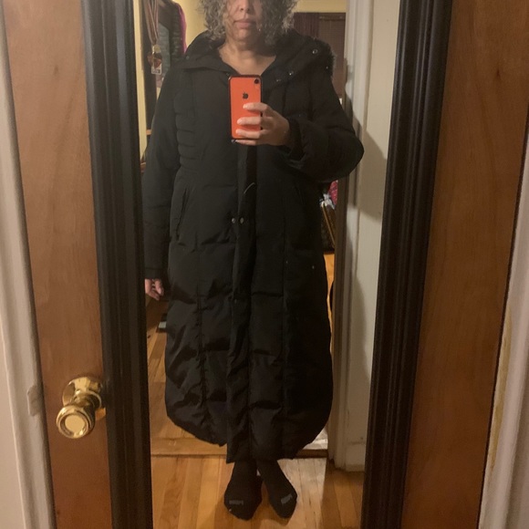Black winter long puffer coat - Picture 12 of 13
